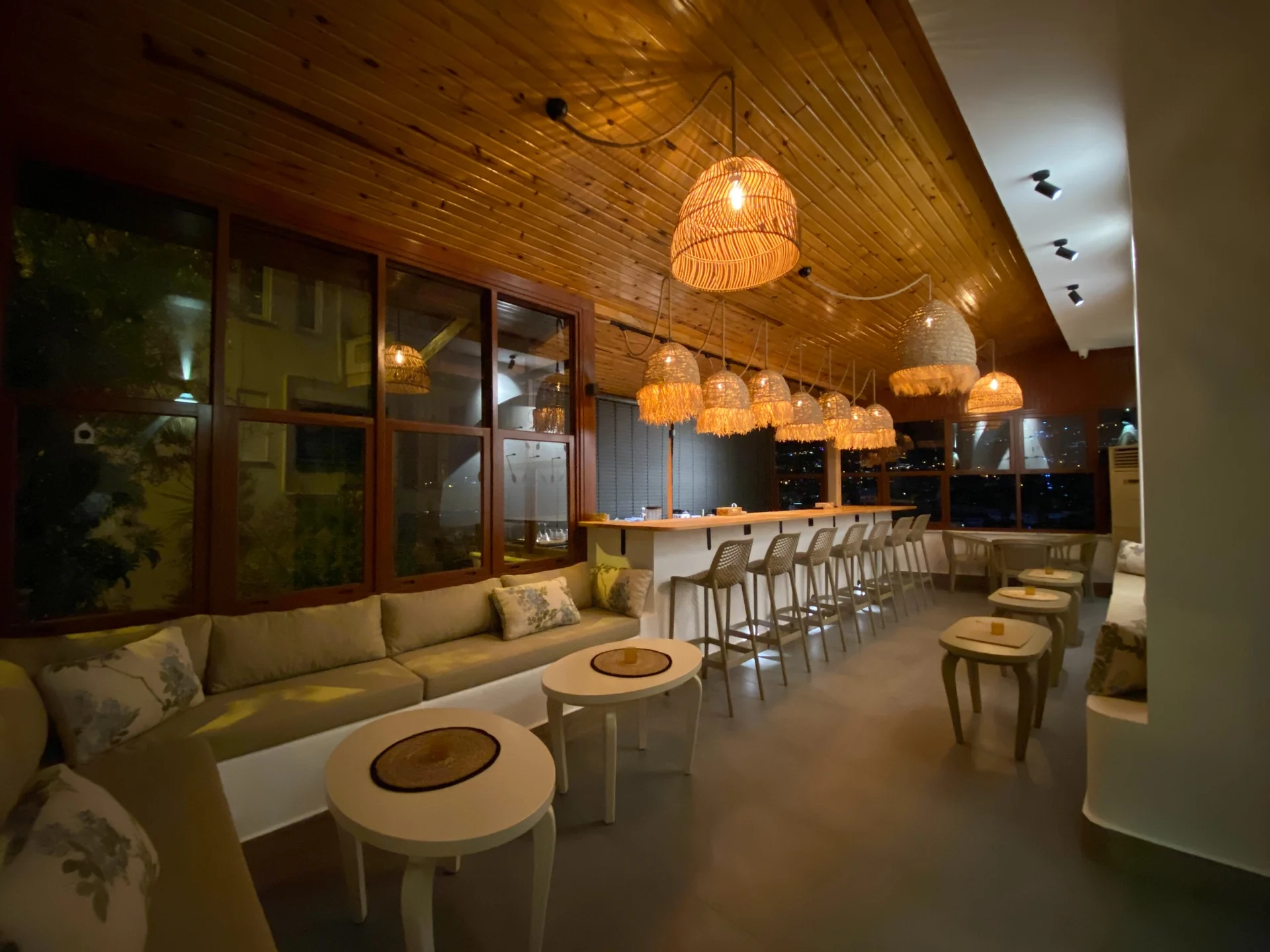 Casa Vagabundo bar and lounge in evening light